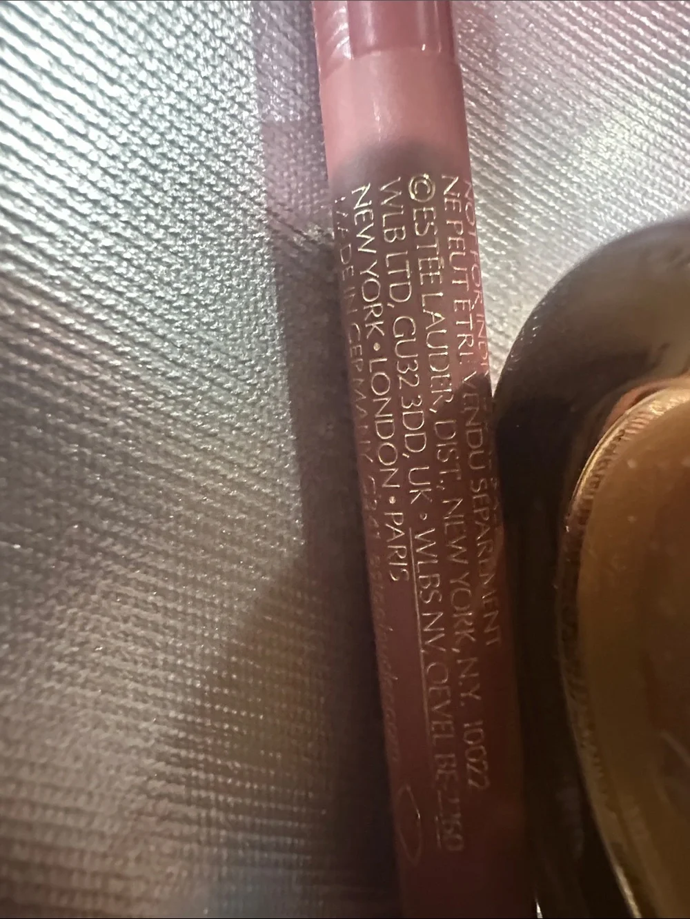 Estee Lauder Gold Jar Moisturizer with Pink and Silver Accents - Picture 4 of 9